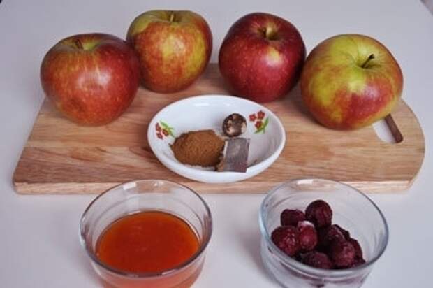 Печеные яблоки с начинкой Печеные яблоки с начинкой