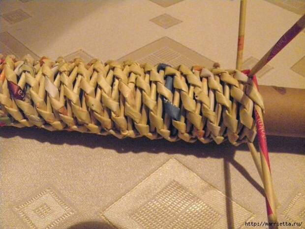 плетение из газет. венок спиральным плетением для пасхального декора (24) (640x480, 182Kb)