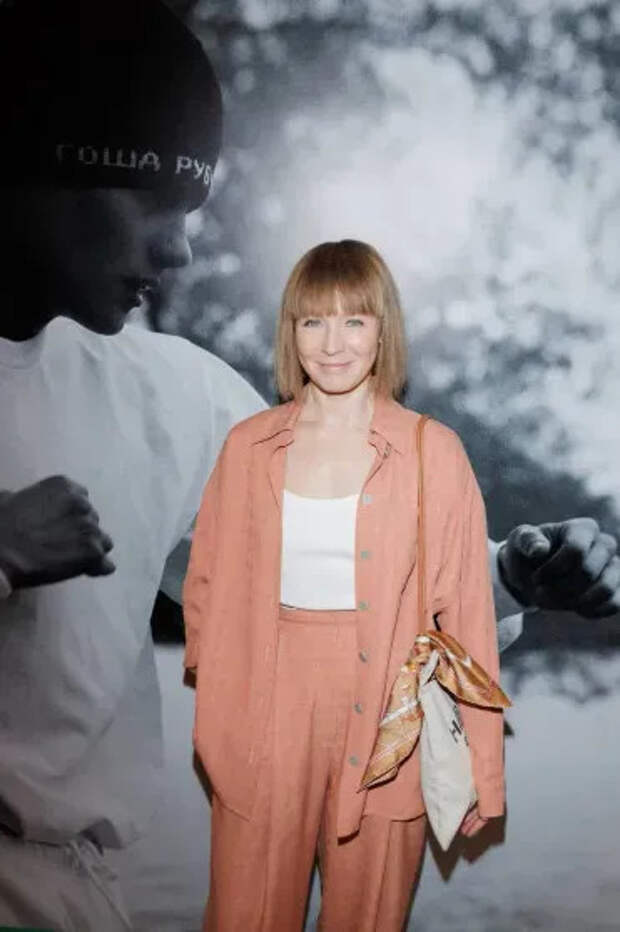 Вика Газинская