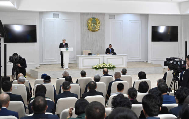 Полководцу Бауыржану Момышулы присвоили звание Народного героя Казахстана