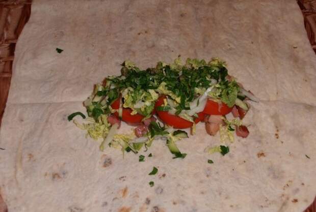 Шаурма с колбасой еда, своими руками