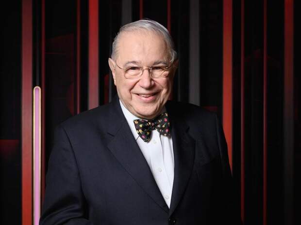 Евгений Петросян прокомментировал новости о том, что лежит в реанимации