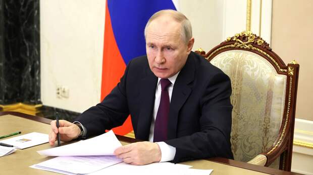 Путин: «обвальный» сценарий для российской экономики не реализуется