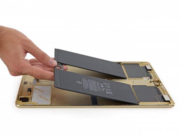 Apple iPad Pro разобрали на винтики (20 фото + видео)