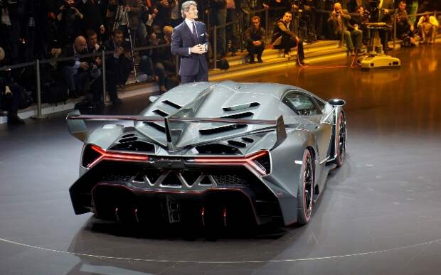 Lamborghini Veneno на выставке