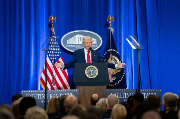 Трамп пригрозил Ирану новыми атаками при отказе от переговоров