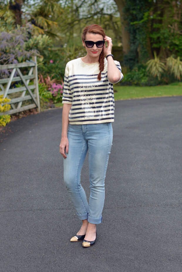 Sequinned Breton striped top, light wash NYDJ skinny jeans, pointed flats