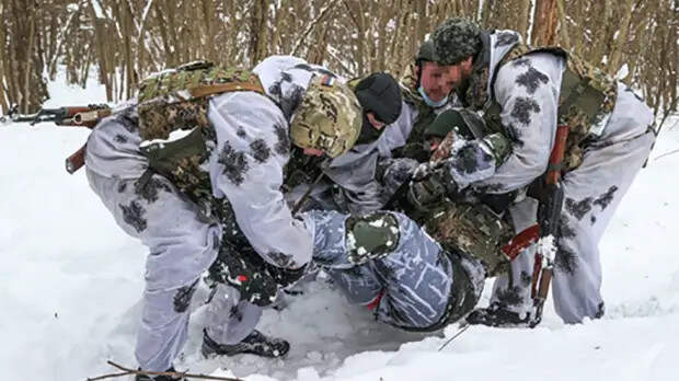 ЗИМОЙ МАСКИРОВКА УЖЕ НЕ СПАСАЕТ, ДРОНЫ ВИДЯТ ВСЁ. ФОТО: NEWS.RU/GLOBAL LOOK PRESS