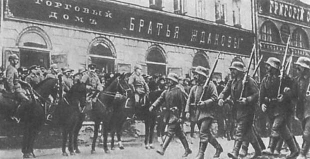Всё это уже было сто лет назад: как западное начальство управляло Украиной в марте 1918-го