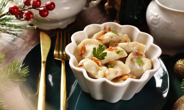 Постные вареники: 3 лучших рецепта с картофелем, лисичками и яблоком