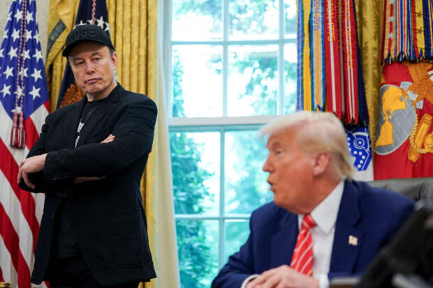 NYT: политические советники Трампа готовятся к "затяжной войне" против Маска