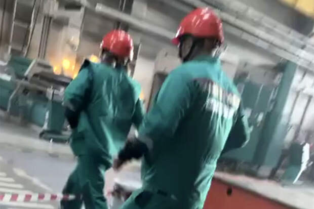 Baza: первые секунды после взрыва на заводе в Нижнекамске попали на видео