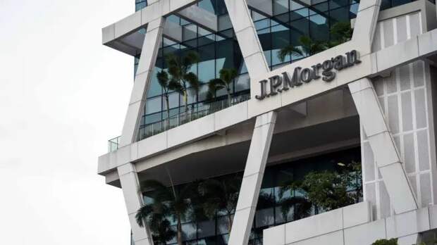 Почему российские банки зарабатывают на кредитах вдвое больше