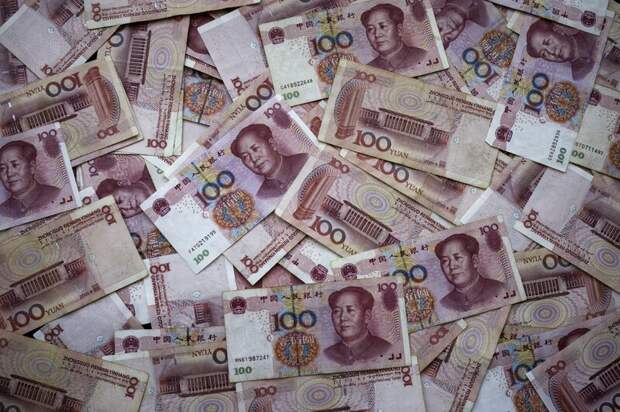 Курс юаня на Московской бирже впервые за месяц опустился ниже 11,5 рубля