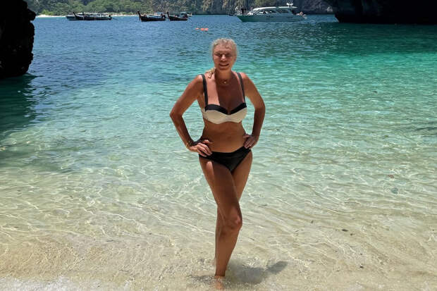 Вдова модельера Валентина Юдашкина опубликовала фото в бикини