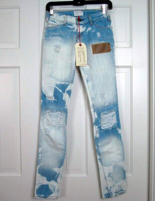 Откуда и почему возникла мода на рваные джинсы?