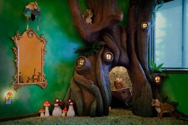 Любящий папа создал для дочки домик в виде дерева (12 фото)