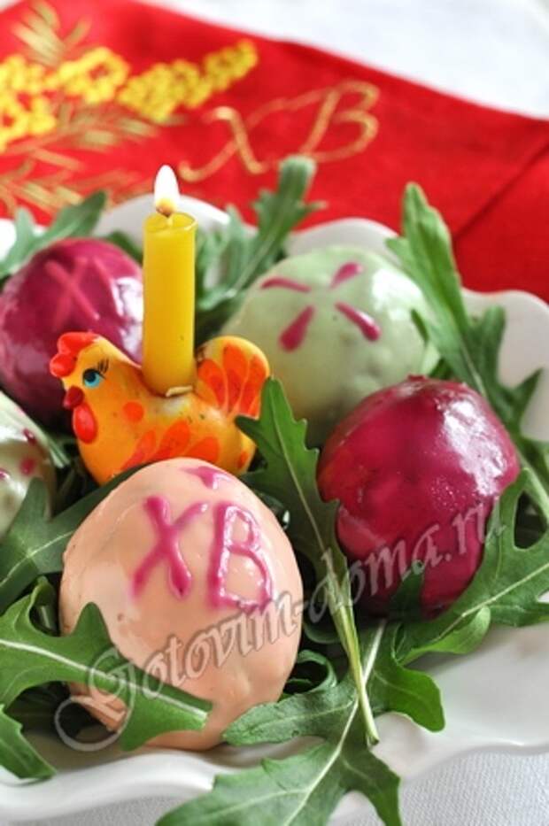 Закуска с куриной печенью Пасхальные яйца