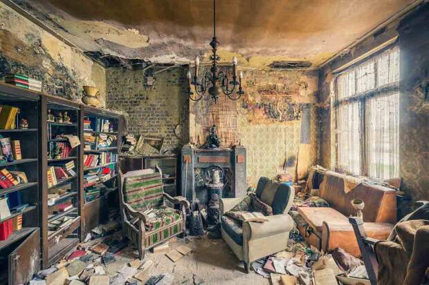 Фото заброшенных европейских дворцов, которые сегодня никому не нужны