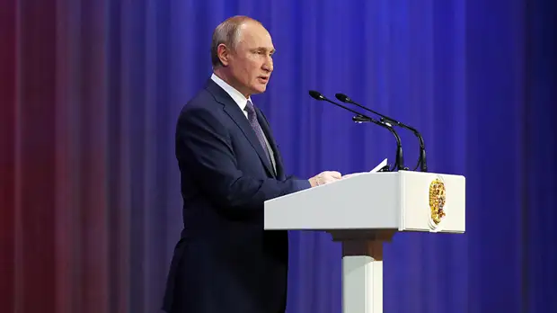 Путин поздравил сотрудников МВД с профессиональным праздником