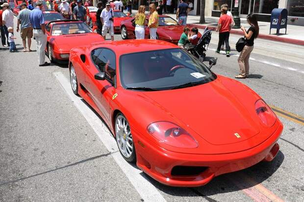 Слет обладателей автомобилей Ferrari в Колорадо (61 фото) Слет обладателей автомобилей Ferrari в Колорадо (61 фото)