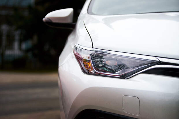 SHOT: водителей могут начать лишать прав за ксеноновые фары