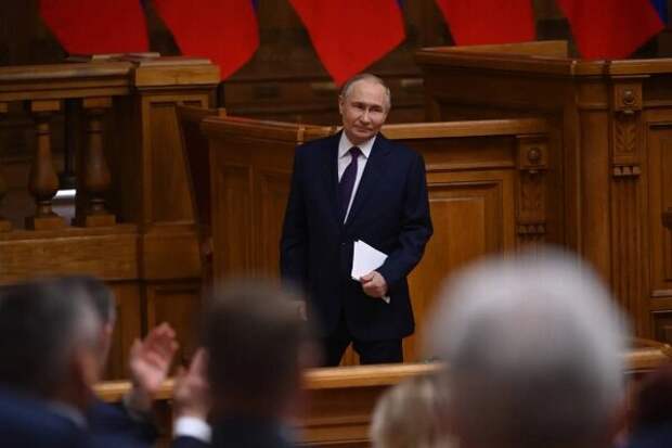 Президент России Владимир Путин. Обложка © Life.ru
