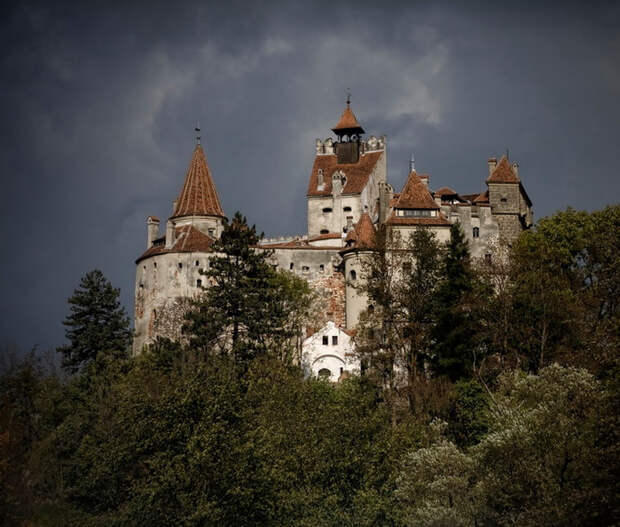 Купить замок графа Дракулы Купить замок графа Дракулы архитектура, дракула, замок