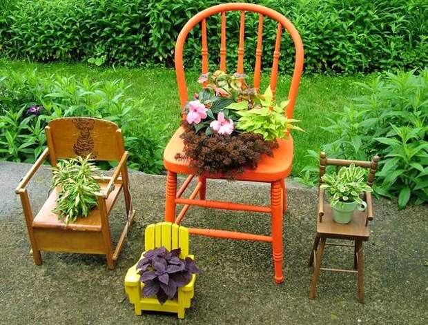 подставки для цветов из старых стульев