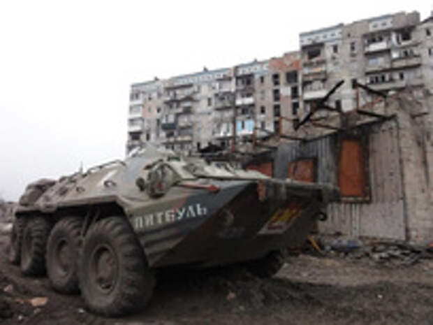ОБСЕ в аэропорту Донецка. ДНР. Украина, бтр