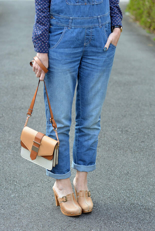 Blue denim dungarees (overalls), patterned shirt and heeled clogs
