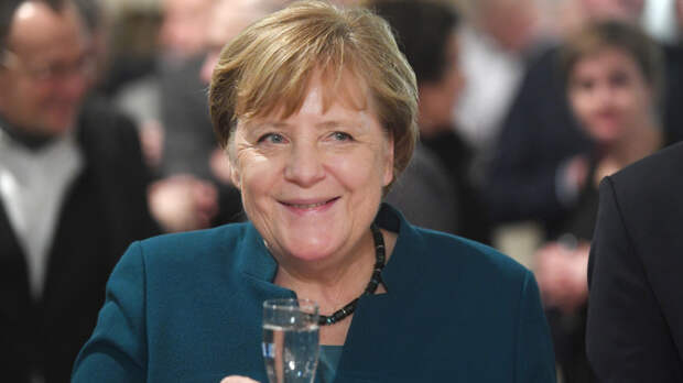 Меркель не больна, мозг ясный: Украинская экс-чиновница призналась, что наблюдала за  состоянием канцлера ФРГ