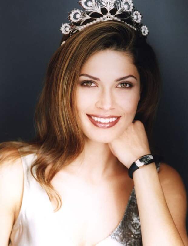 Хустина Пасек Мисс Вселенная 2002 фото / Justine Pasek Miss Universe 2002 photo