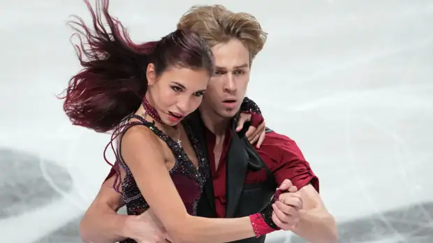 Российские фигуристы Дэвис и Смолкин выиграли ритм-танец на турнире в Польше