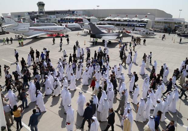 На авиационно-космическом салоне Dubai Airshow 2015