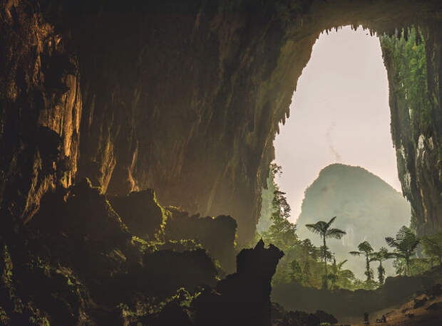 В подземном царстве: спелеологи раскрывают тайны пещер Калимантана
