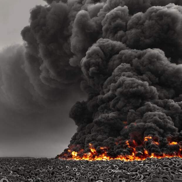 Пожар на свалке шин Сулабия