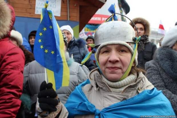 Ева Лисовская: Губозакаточную машинку для Украины – в студию! Ева Лисовская: Губозакаточную машинку для Украины – в студию!