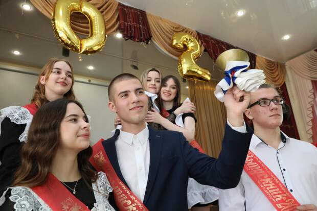 15 тысяч рублей потратят нижегородские родители на организацию выпускных