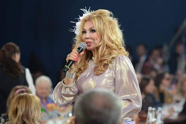 Хирург раскрыла правду о пластике 61-летней Маши Распутиной после тайной свадьбы