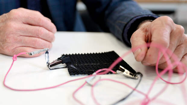 Генерирующую электроэнергию ткань разработали петербургские специалисты