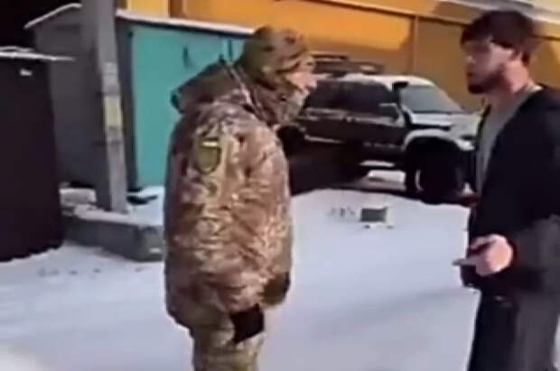 Украинский футболист Колесник опубликовал видео драки с сотрудником ТЦК