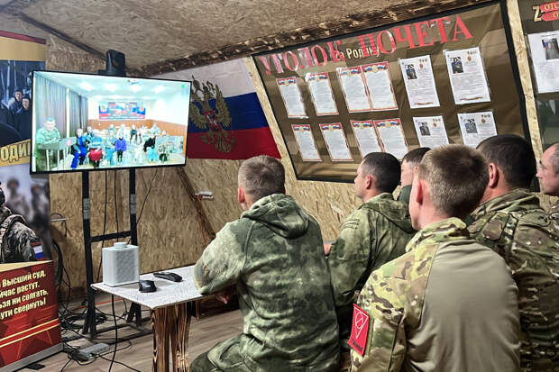 В зоне проведения СВО состоялся телемост между военнослужащими группировки войск «Центр» и их родственниками из Кемеровской области