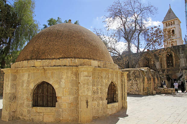 Эфиопский монастырь Дейр ас-Султан и коптская церковь
