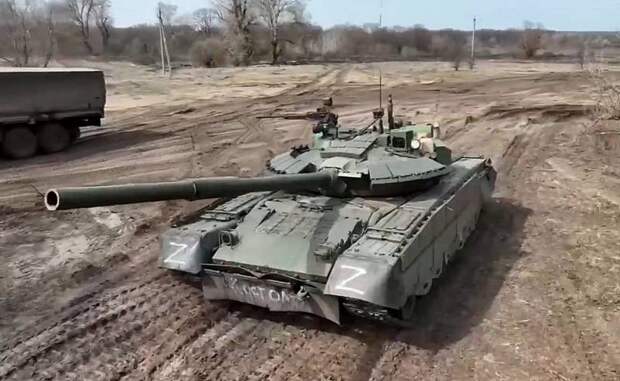 Российские войска получили сотни новейших танков для применения в зоне СВО