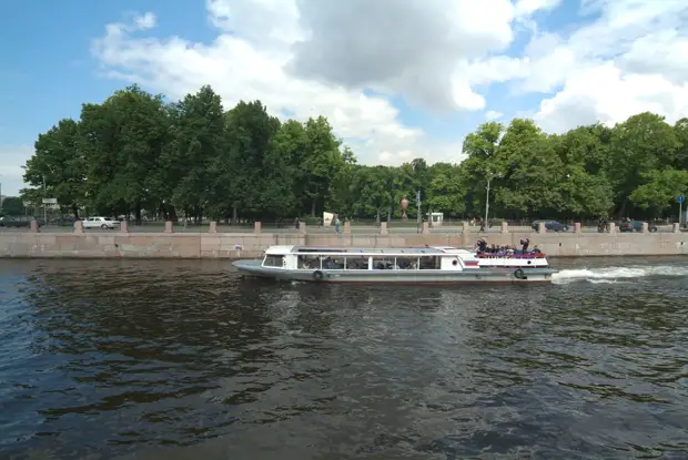 Новый водный маршрут и снятия ограничений в речных трамвайчиках: старт навигации в Петербурге