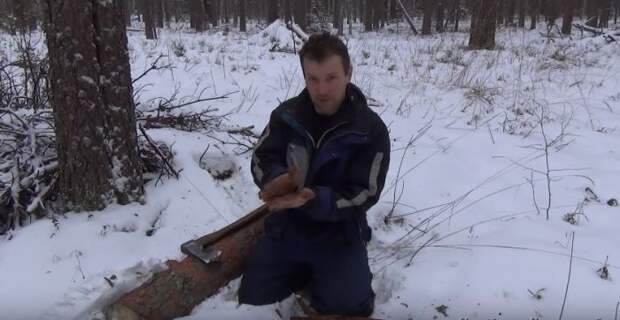 Простой способ сделать костер из одного бревна