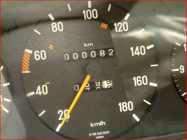 Новенький законсервированный Mercedes-Benz E-class W123 W123, e-class, mercedes, mercedes-benz, олдтаймер