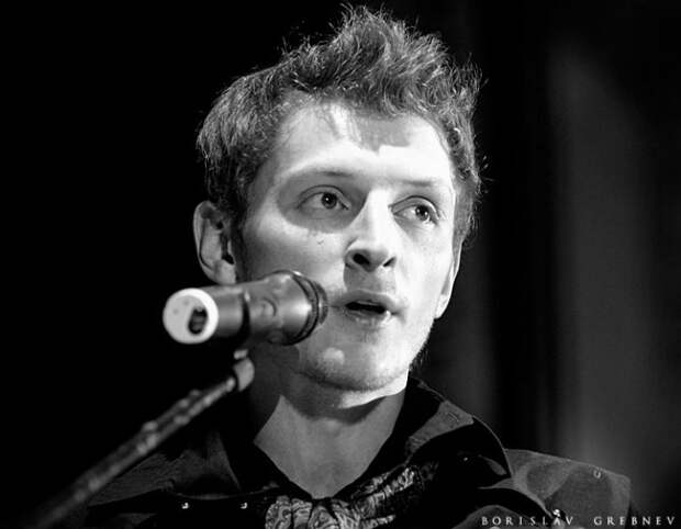 Человек познается в беде Человек познается в беде