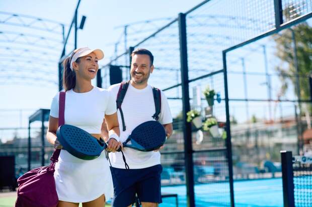 На первом свидании принято рассказывать о себе.